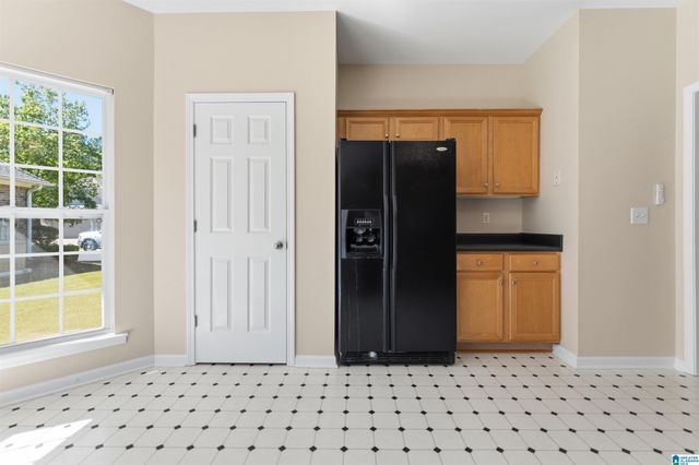 5174 SCARLET OAK CIRCLE, Bessemer, AL 35022