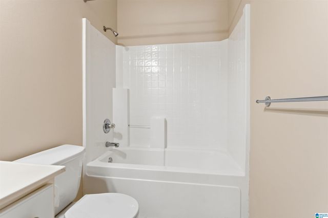 5174 SCARLET OAK CIRCLE, Bessemer, AL 35022