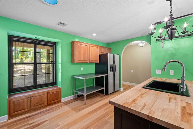 11013 Lakeside Drive, Rogers, AR 72756