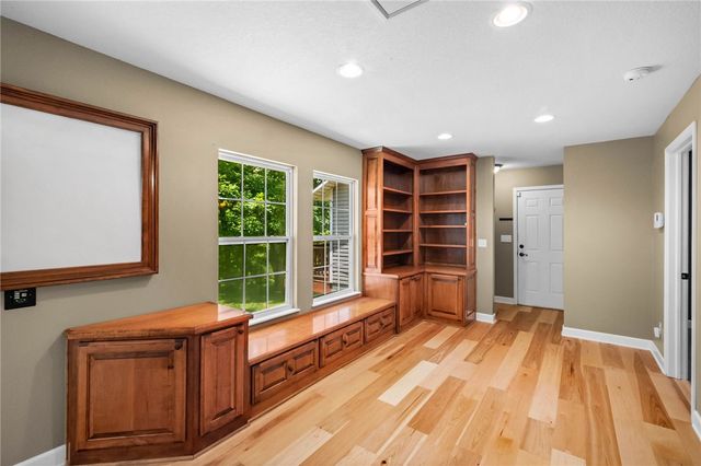 11013 Lakeside Drive, Rogers, AR 72756