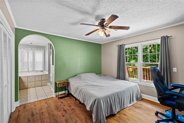 11013 Lakeside Drive, Rogers, AR 72756