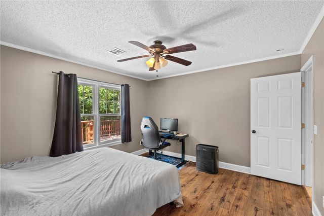 11013 Lakeside Drive, Rogers, AR 72756