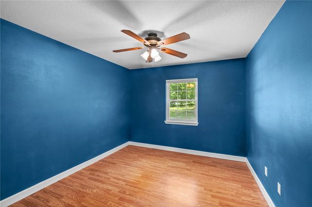 11013 Lakeside Drive, Rogers, AR 72756