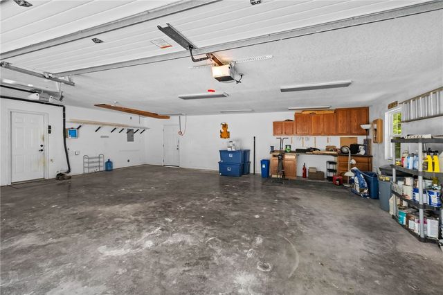 11013 Lakeside Drive, Rogers, AR 72756