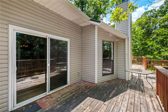 11013 Lakeside Drive, Rogers, AR 72756