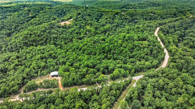 11013 Lakeside Drive, Rogers, AR 72756