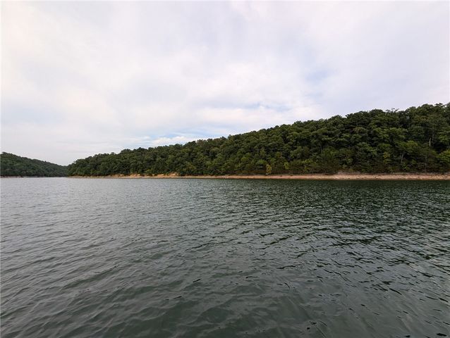11013 Lakeside Drive, Rogers, AR 72756