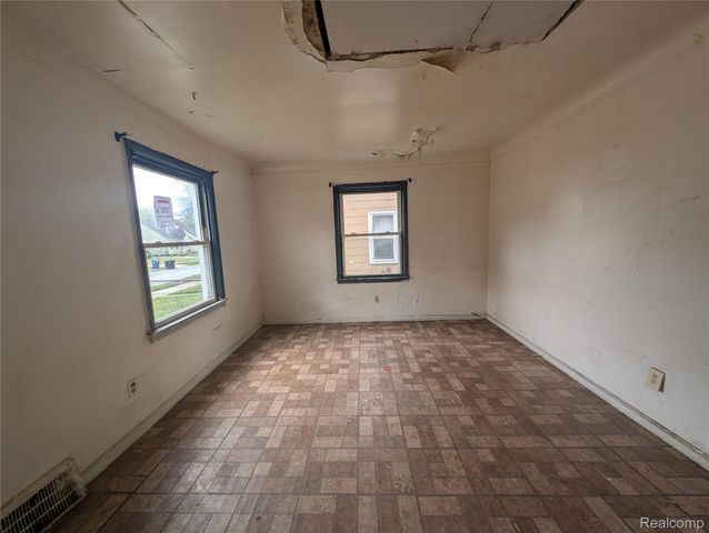 20030 McCormick Street, Detroit, MI 48224