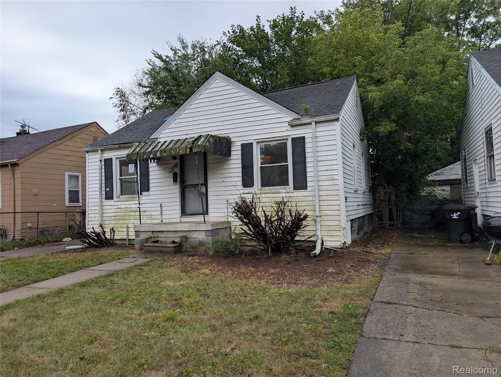 20030 McCormick Street, Detroit, MI 48224
