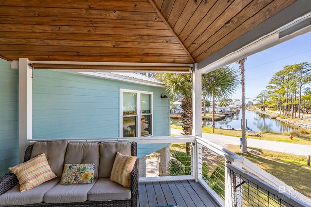 712 Pine Lane, Gulf Shores, AL 36542