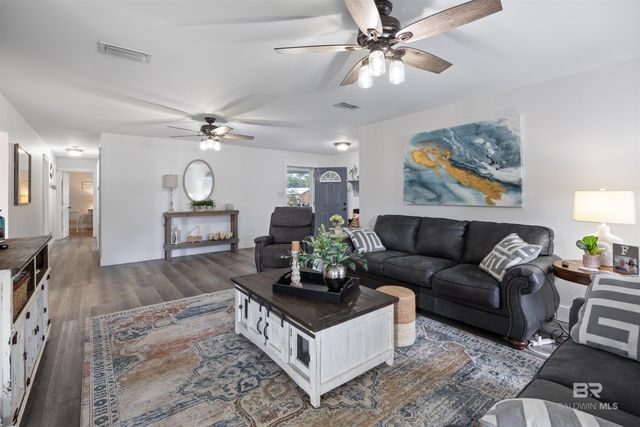 712 Pine Lane, Gulf Shores, AL 36542