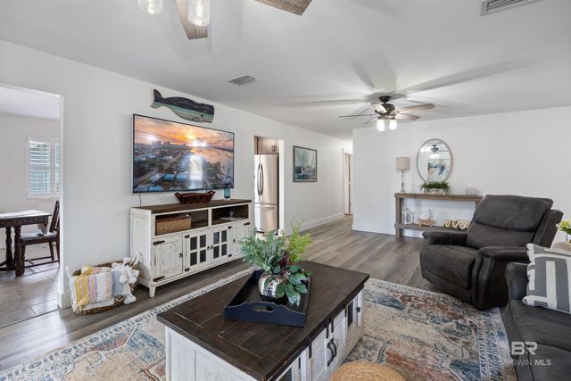 712 Pine Lane, Gulf Shores, AL 36542