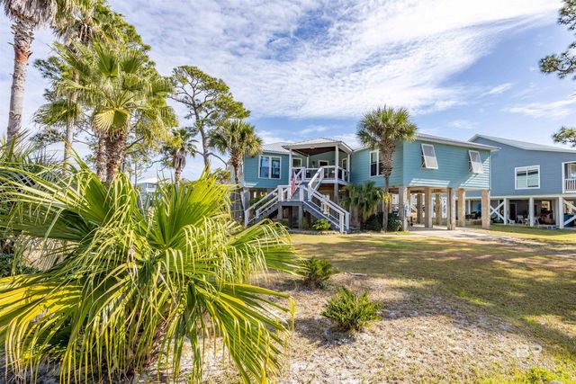 712 Pine Lane, Gulf Shores, AL 36542