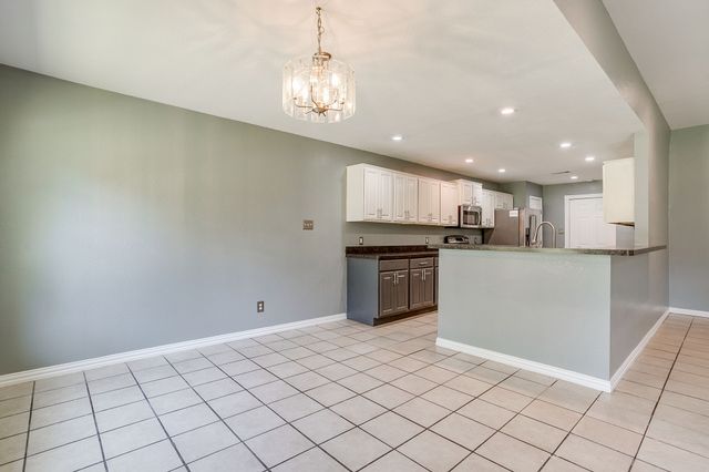 202 Woodlawn Drive, Keene, TX 76059
