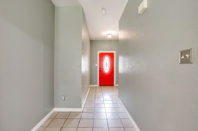 202 Woodlawn Drive, Keene, TX 76059