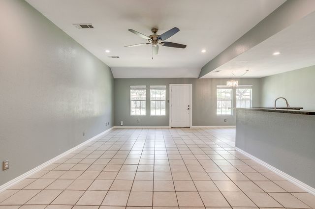 202 Woodlawn Drive, Keene, TX 76059