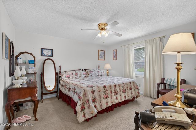 298 PEARWOOD Circle E, Middleburg, FL 32068