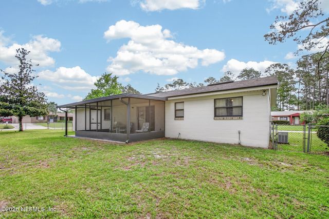 298 PEARWOOD Circle E, Middleburg, FL 32068