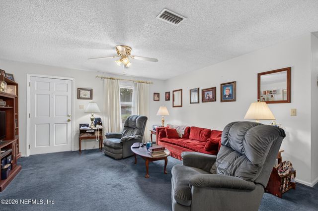 298 PEARWOOD Circle E, Middleburg, FL 32068
