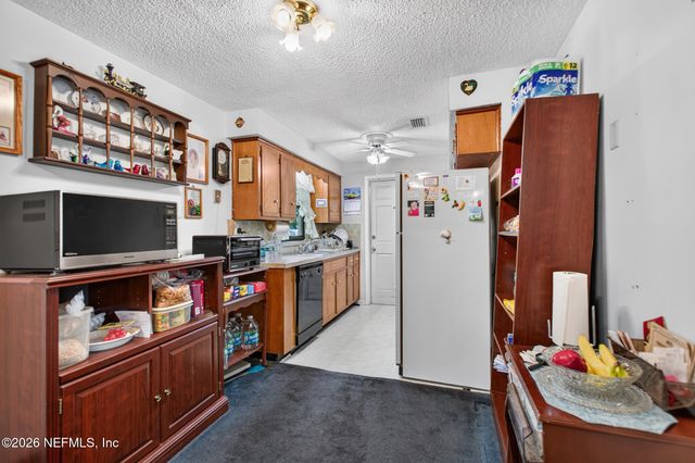298 PEARWOOD Circle E, Middleburg, FL 32068