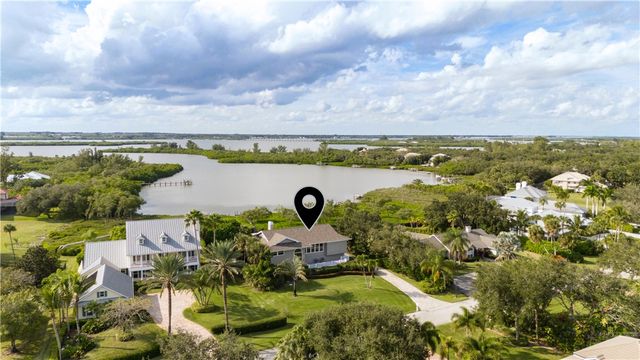 8525 Seacrest Drive, Vero Beach, FL 32963