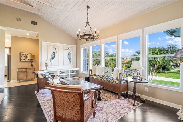 8525 Seacrest Drive, Vero Beach, FL 32963