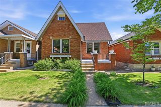 3829 Burgen Avenue, St Louis, MO 63116