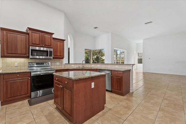 7595 TRILLIUM BOULEVARD, Sarasota, FL 34241