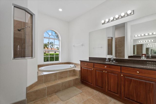 7595 TRILLIUM BOULEVARD, Sarasota, FL 34241