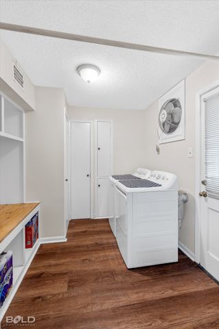 811 Audubon Place, Shreveport, LA 71105