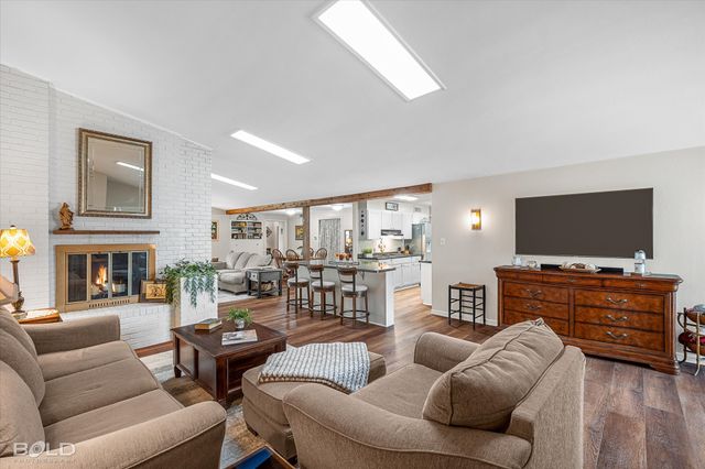 811 Audubon Place, Shreveport, LA 71105