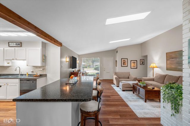 811 Audubon Place, Shreveport, LA 71105