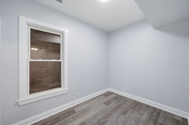 4239 N Albany Avenue, Chicago, IL 60618
