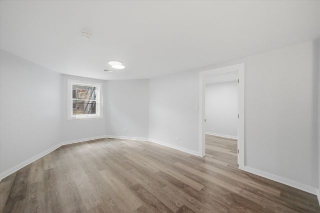 4239 N Albany Avenue, Chicago, IL 60618