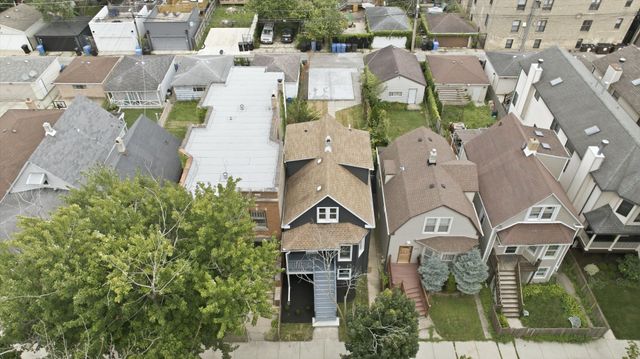 4239 N Albany Avenue, Chicago, IL 60618
