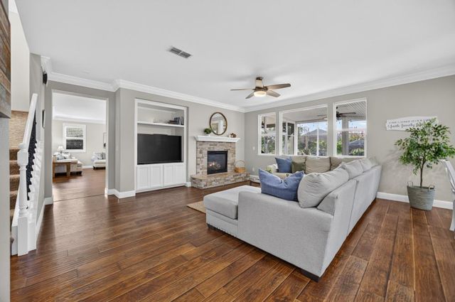 1536 Green Ravine Dr, Lincoln, CA 95648