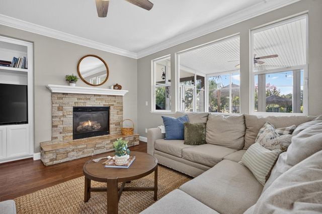 1536 Green Ravine Dr, Lincoln, CA 95648