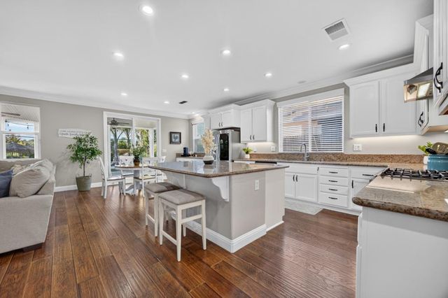 1536 Green Ravine Dr, Lincoln, CA 95648