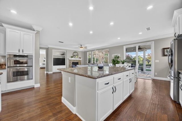 1536 Green Ravine Dr, Lincoln, CA 95648