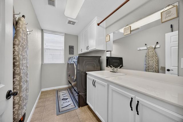 1536 Green Ravine Dr, Lincoln, CA 95648