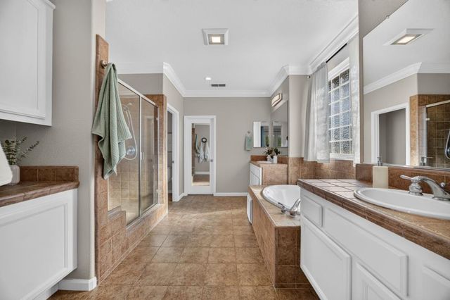 1536 Green Ravine Dr, Lincoln, CA 95648