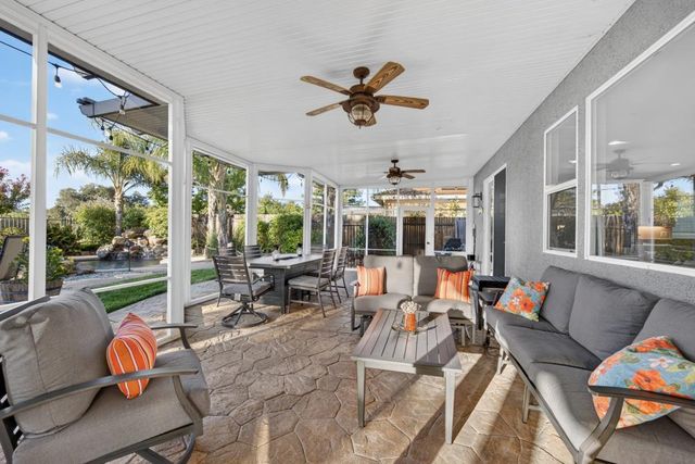 1536 Green Ravine Dr, Lincoln, CA 95648