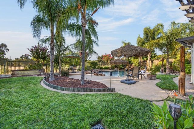 1536 Green Ravine Dr, Lincoln, CA 95648