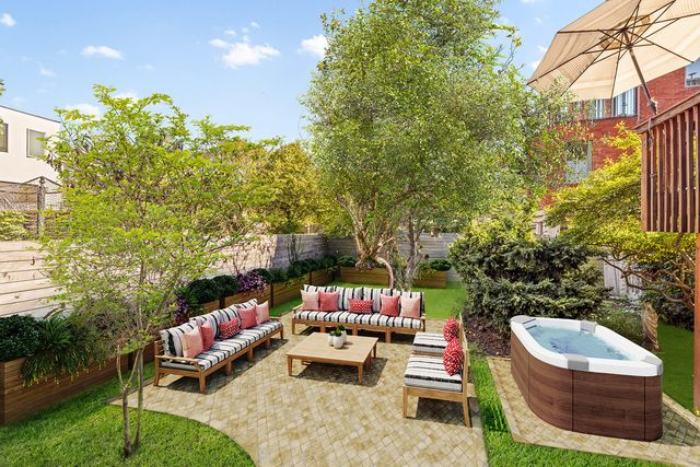 104 KING Street, New York City, NY 11231