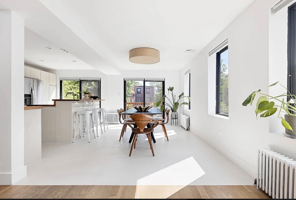 104 KING Street, New York City, NY 11231