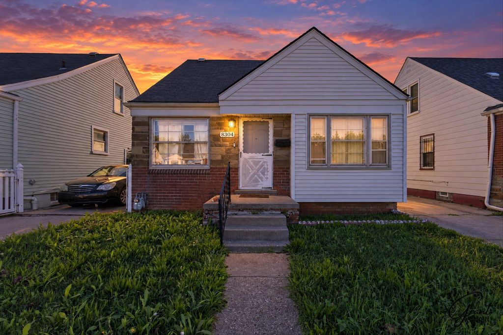 8304 Wyoming Avenue, Detroit City, MI 48204