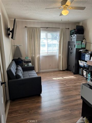 13771 Wawona Road, Apple Valley, CA 92307