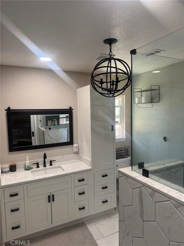 13771 Wawona Road, Apple Valley, CA 92307