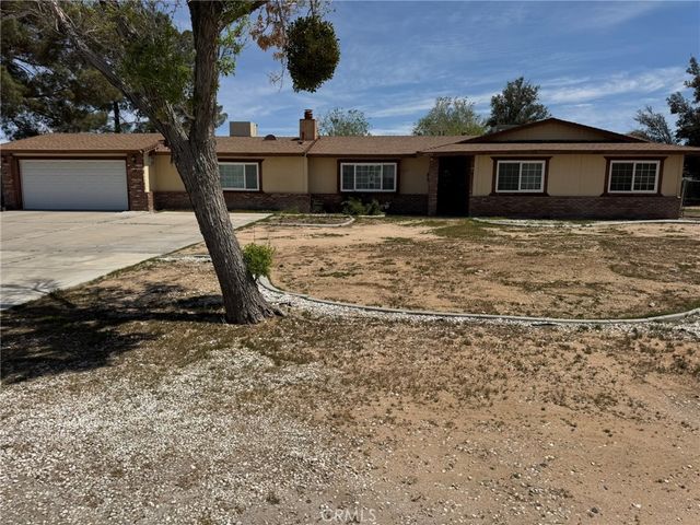 13771 Wawona Road, Apple Valley, CA 92307