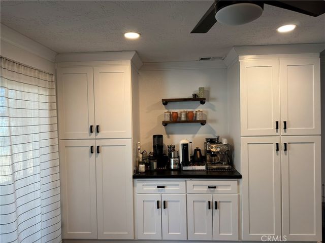 13771 Wawona Road, Apple Valley, CA 92307